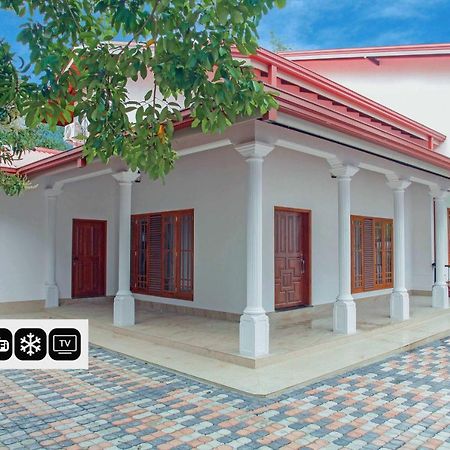 Hotel White House Ratnapura Exterior foto