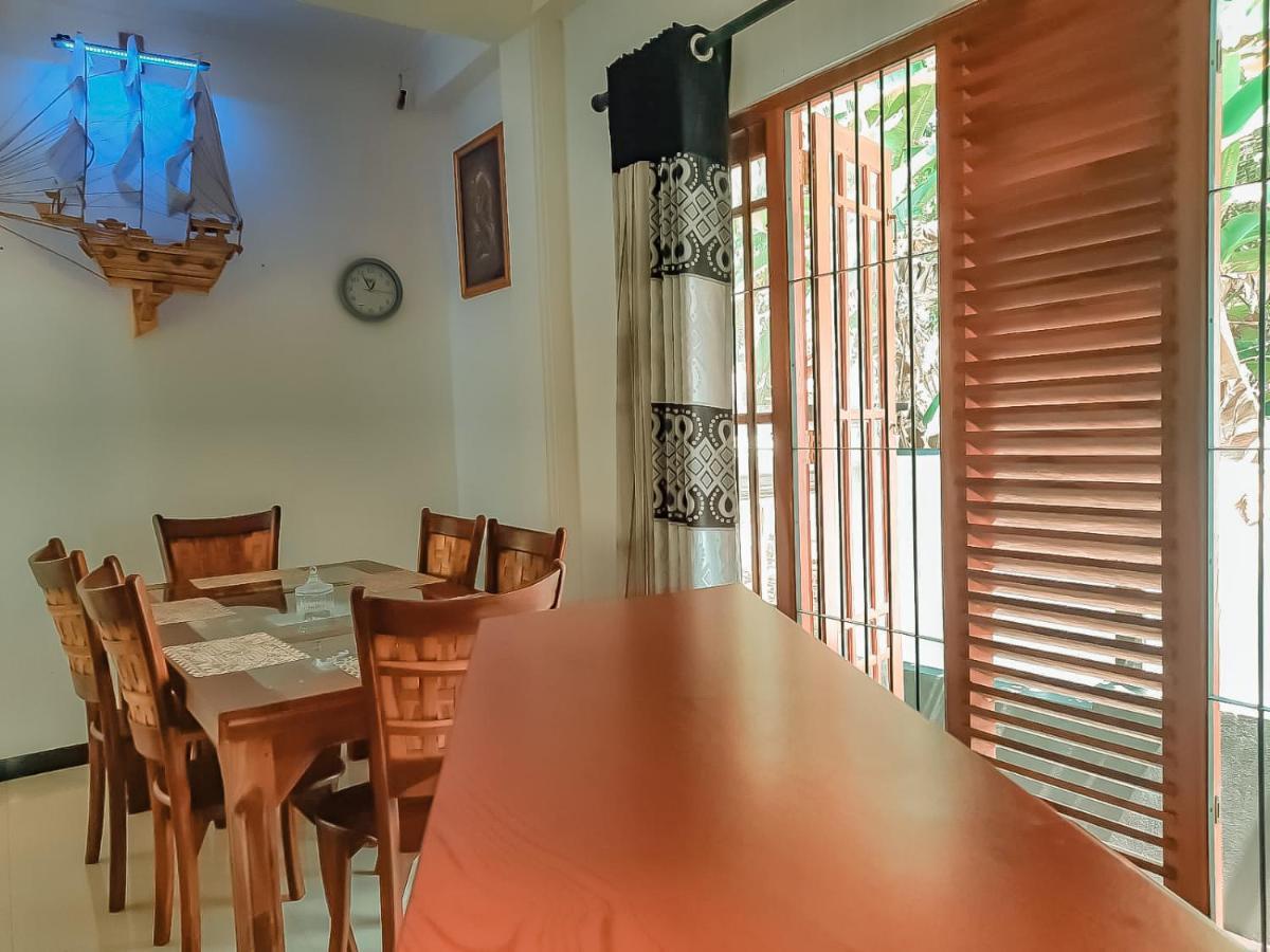 Hotel White House Ratnapura Exterior foto