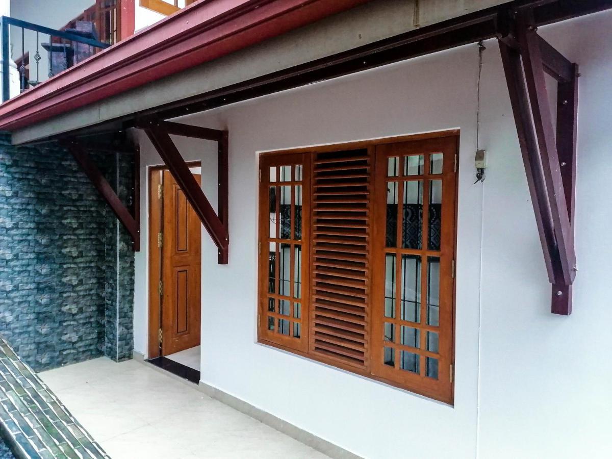 Hotel White House Ratnapura Exterior foto